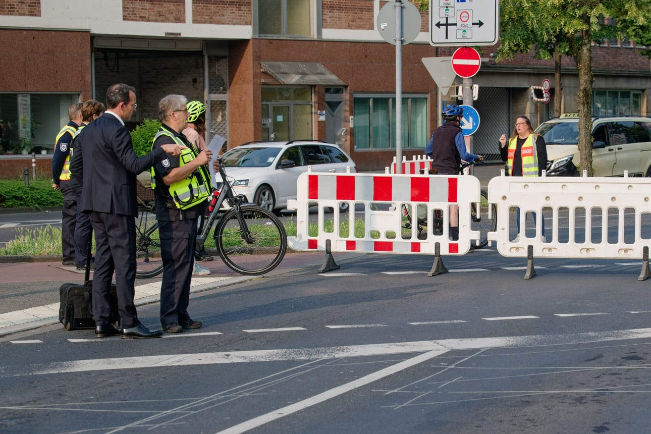 Pommit oli löydetty maanantaina Deutzin kaupunginosasta. LEHTIKUVA/AFP