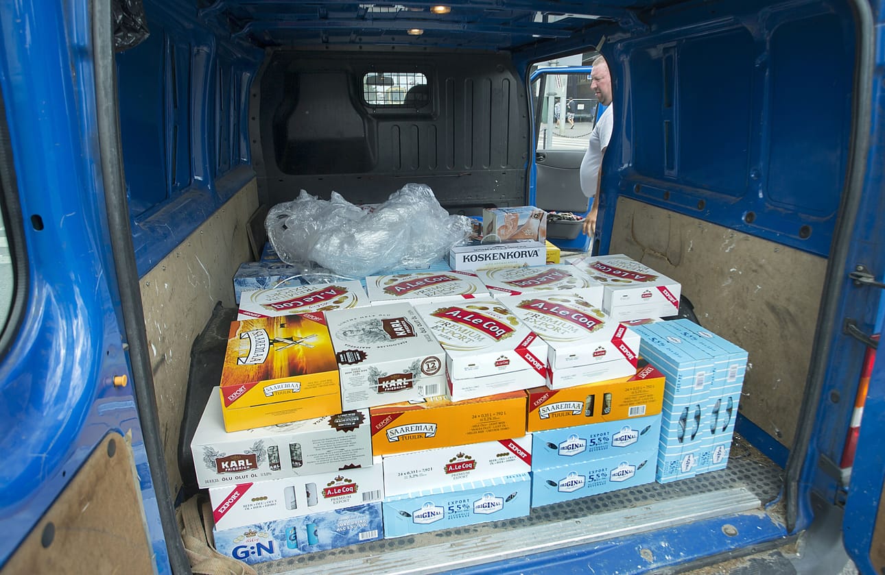 Viinahintakamppailun taustalla ovat Viron parin vuoden takaiset alkoholiveron korotukset.