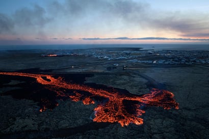 Islannin tulivuorenpurkaus näyttää tasaantuneen – mutta vaara ei ole vielä ohi