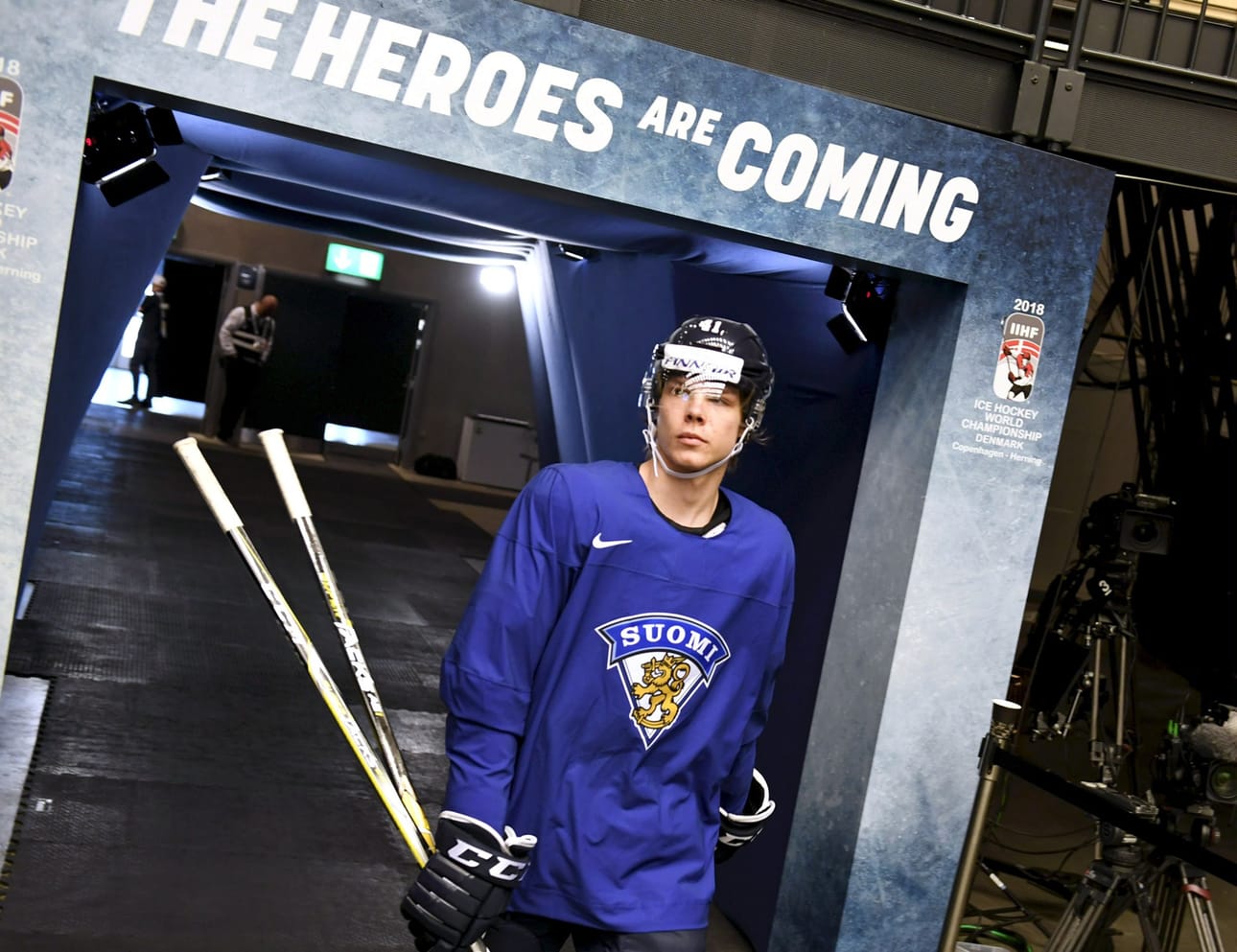 Miro Heiskanen vahvistaa Leijonien MM-joukkueen puolustusta.