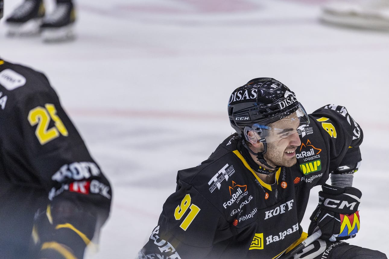 Reid Gardinerin lavasta on lähtenyt jo kuusi maaliin johtanutta laukausta neljässä ensimmäisessä liigaottelussa.