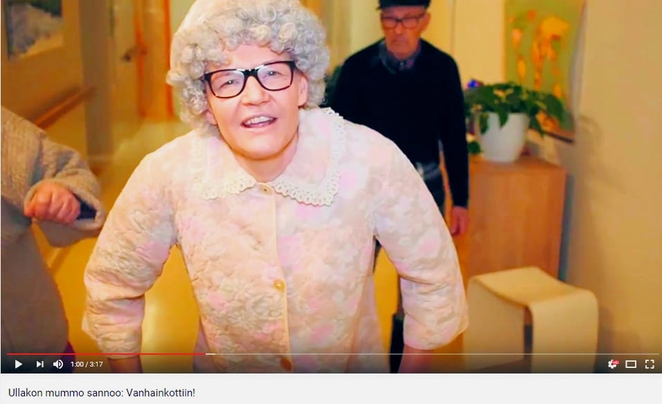 Videon tekemisessä olivat mukana Konttilan äiti, tytär, miesystävä sekä vanhainkodin hoitohenkilökunta. Kuvakaappaus Vanhainkotiin-runosta tehdyltä musiikkivideolta.