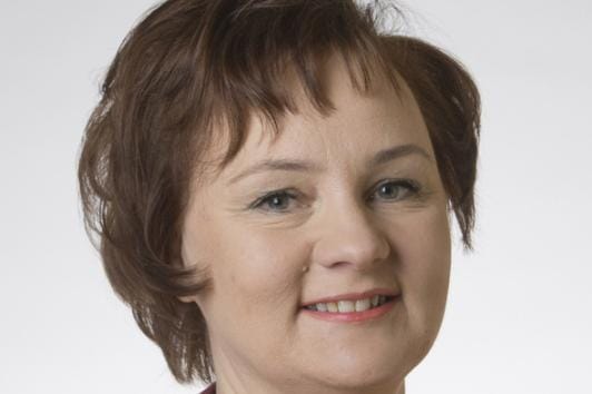 Eduskunnan tuoretta maa- ja metsätalousvaliokunnan puheenjohtajaa, kansanedustaja Anne Kalmaria (kesk.) voi tituleerata huoletta rouva lähiruoaksi. KUVA: Com.pic / arkisto
