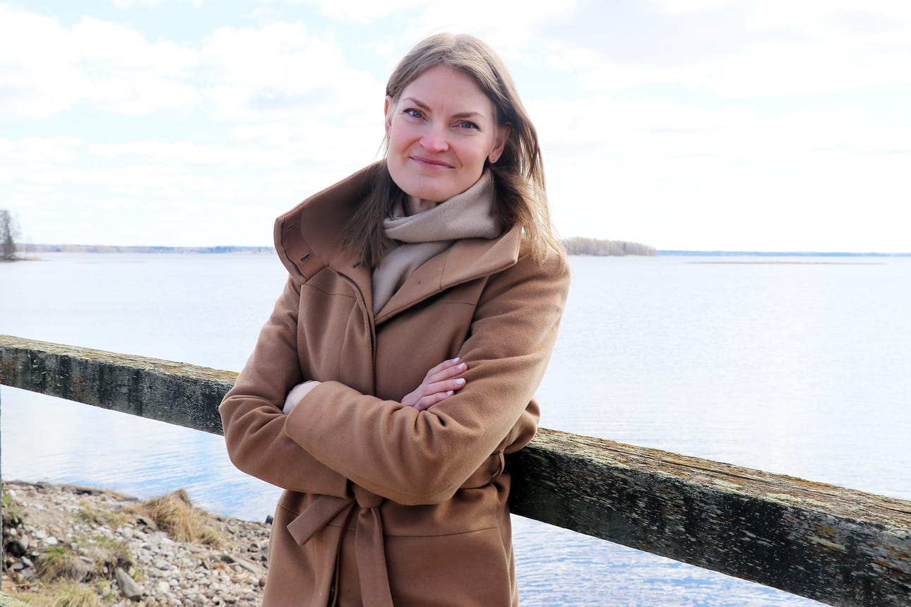Maria Ahvenniemelle äitienpäivät olivat raskaita ennen omien lapsien syntymää. Nyt päällimäinen tunne juhlapäivänä on ilo.
