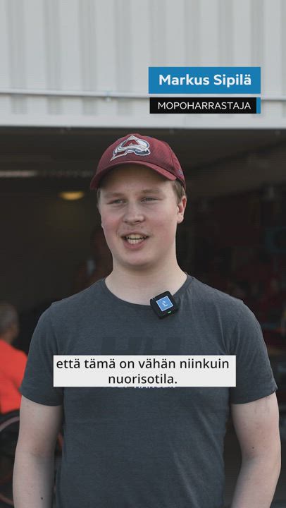 Mo­po­vers­taal­la Ke­min­maas­sa voi rassata mopoja ja tavata ka­ve­rei­ta