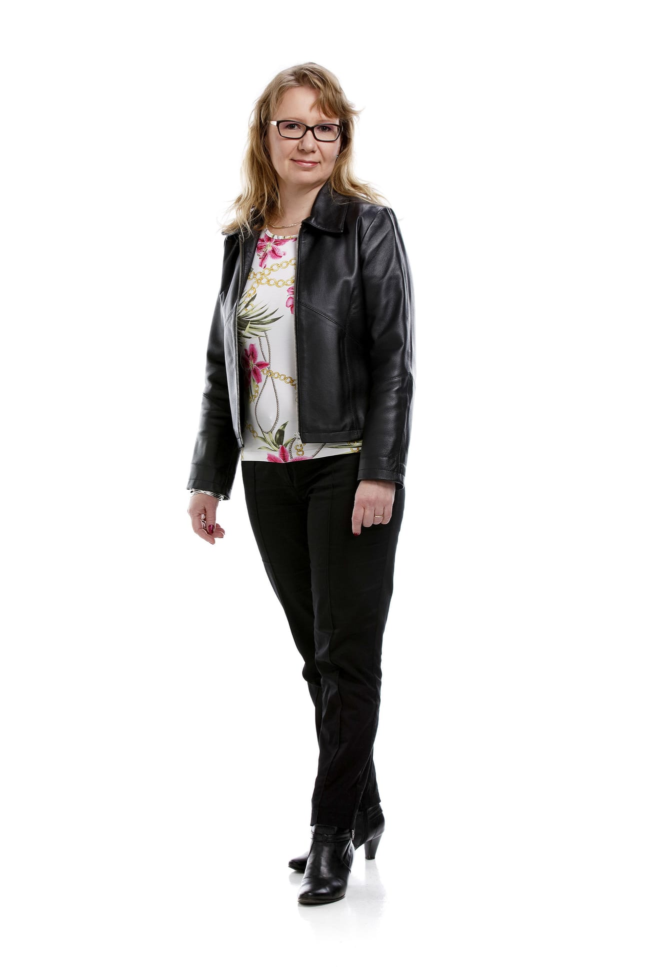 Anne Snellman erosi Perussuomalaisista.