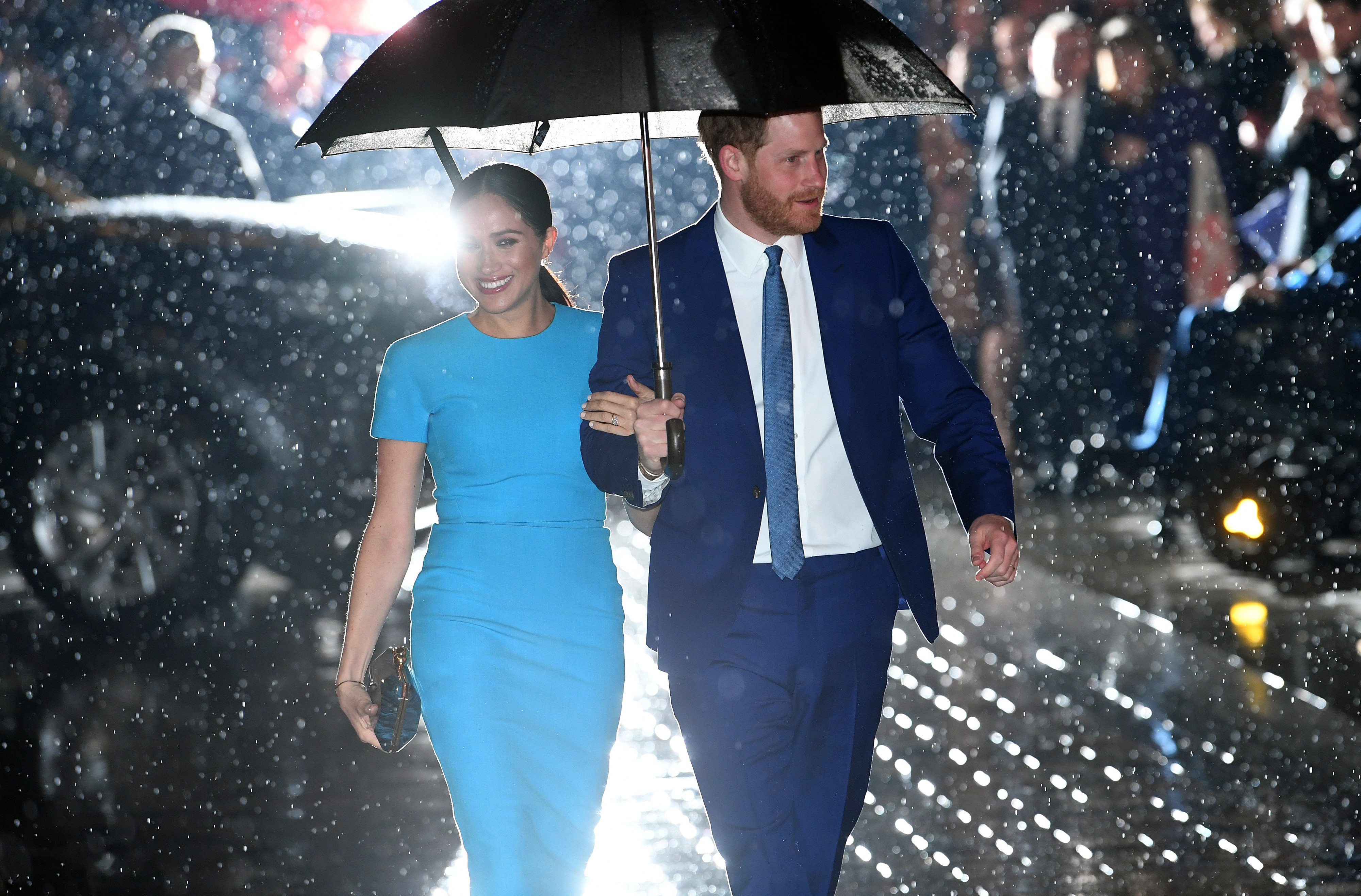 Britannian prinssi Harry ja hänen puolisonsa Meghan karistivat kuninkaalliset tittelit ja velvollisuudet ja muuttivat Yhdysvaltoihin.