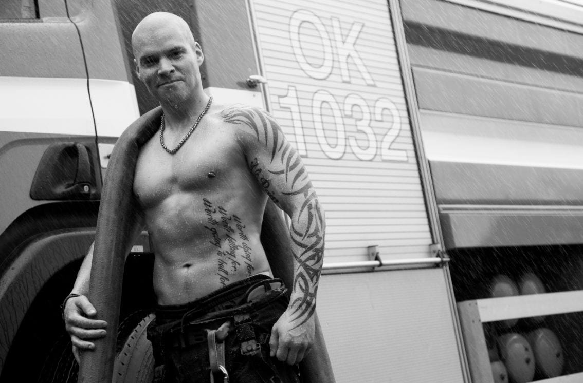 Oulu Firefighters suunnittelee jo vuoden 2014 palomieskalenterin tekoa.