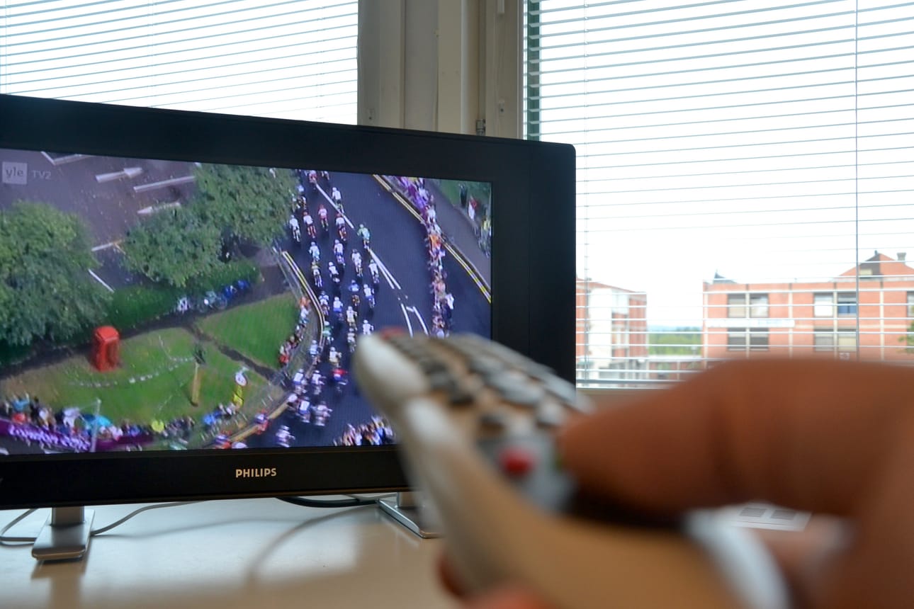 TV-lähetykset keskeytyvät pariksi kolmeksi tunniksi tiistaina päiväsaikaan, joten illalla ohjelmaa pitäisi taas tv:stä näkyä.