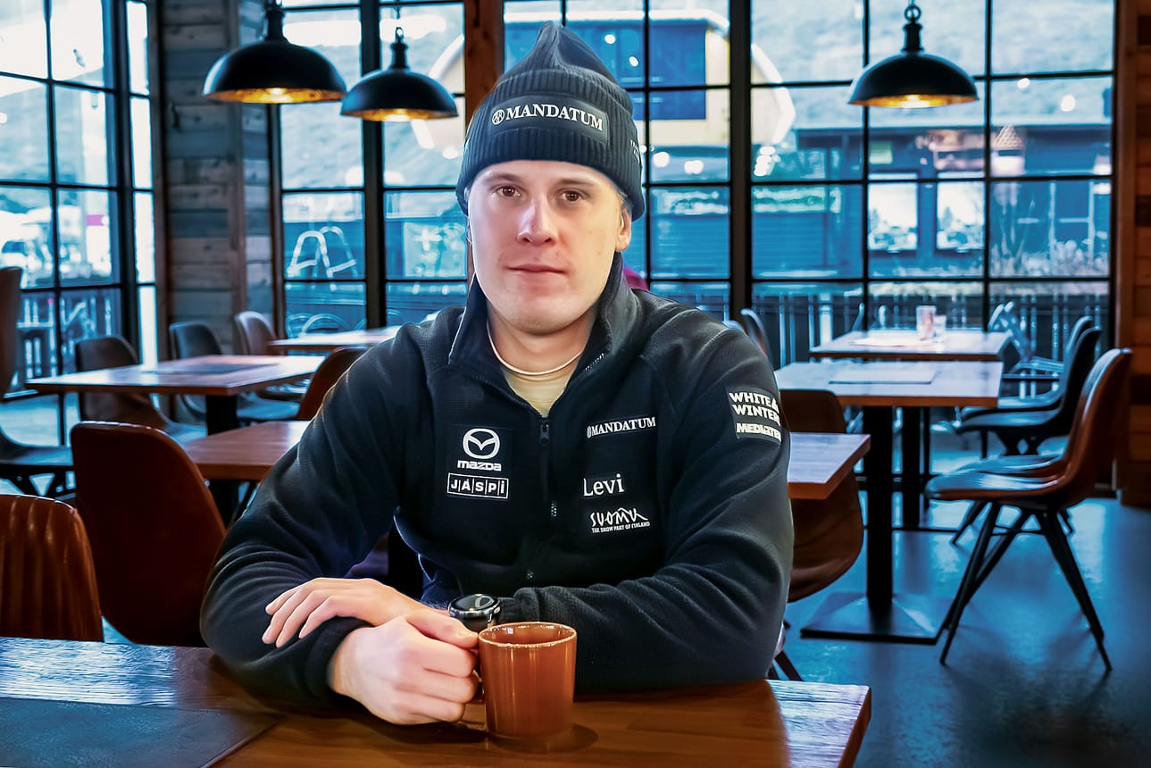 Rovaniemeläinen Turo Torvinen valmistautuu sunnuntaina Levillä laskettavaan miesten maailmancupin kisaan.