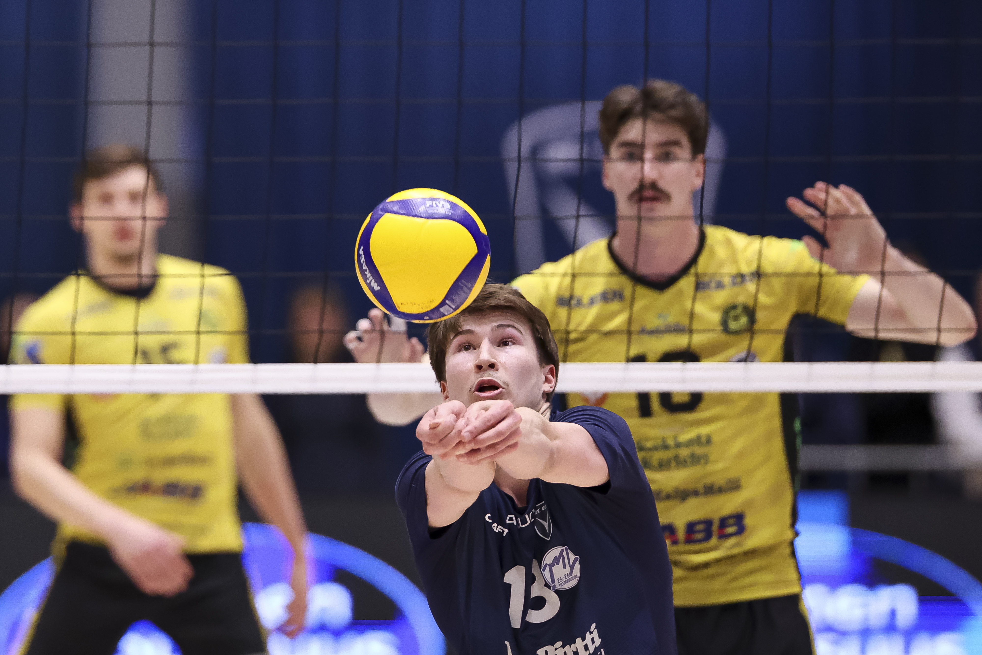 Kaleva Live: Tältä näyttää kevään hopeamitalistijoukkue ACO Volleyn kauden kenraaliharjoitus – katso keskiviikon harjoitusottelu suorana täältä