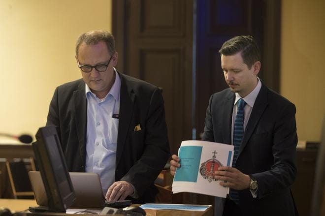 Kaupunginjohtaja Tomas Häyry ja vs. talousjohtaja Jari Karjalainen kertoivat 25.10. Vaasan kaupungin talousarviosta vuodelle 2019. KUVA: MINNA ANTILA