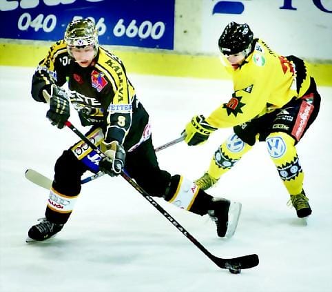 Kauden 11 osuma. Jussi Jokinen keikkuu liigan pistepörssin kärkiryhmässä.