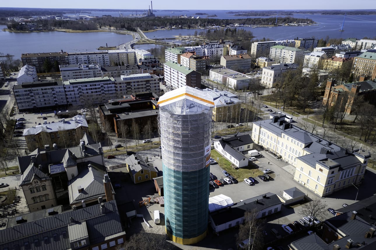 Vaasan vesitorni korjataan. 49-metrinen torni on seissyt paikallaan 111 vuotta.