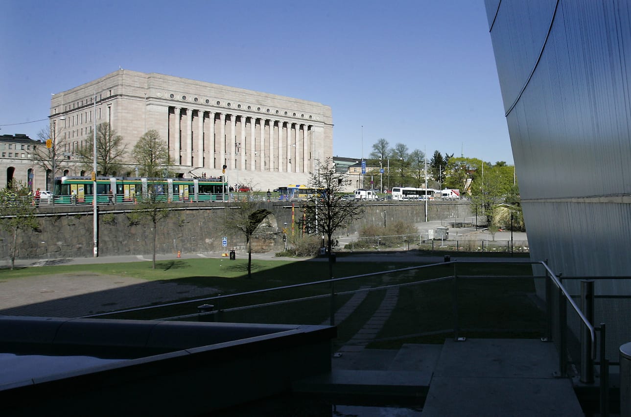 Kahden vuosisadan aikana Helsinki on kasvanut niin pinta-alaltaan kuin väestömäärältäänkin.