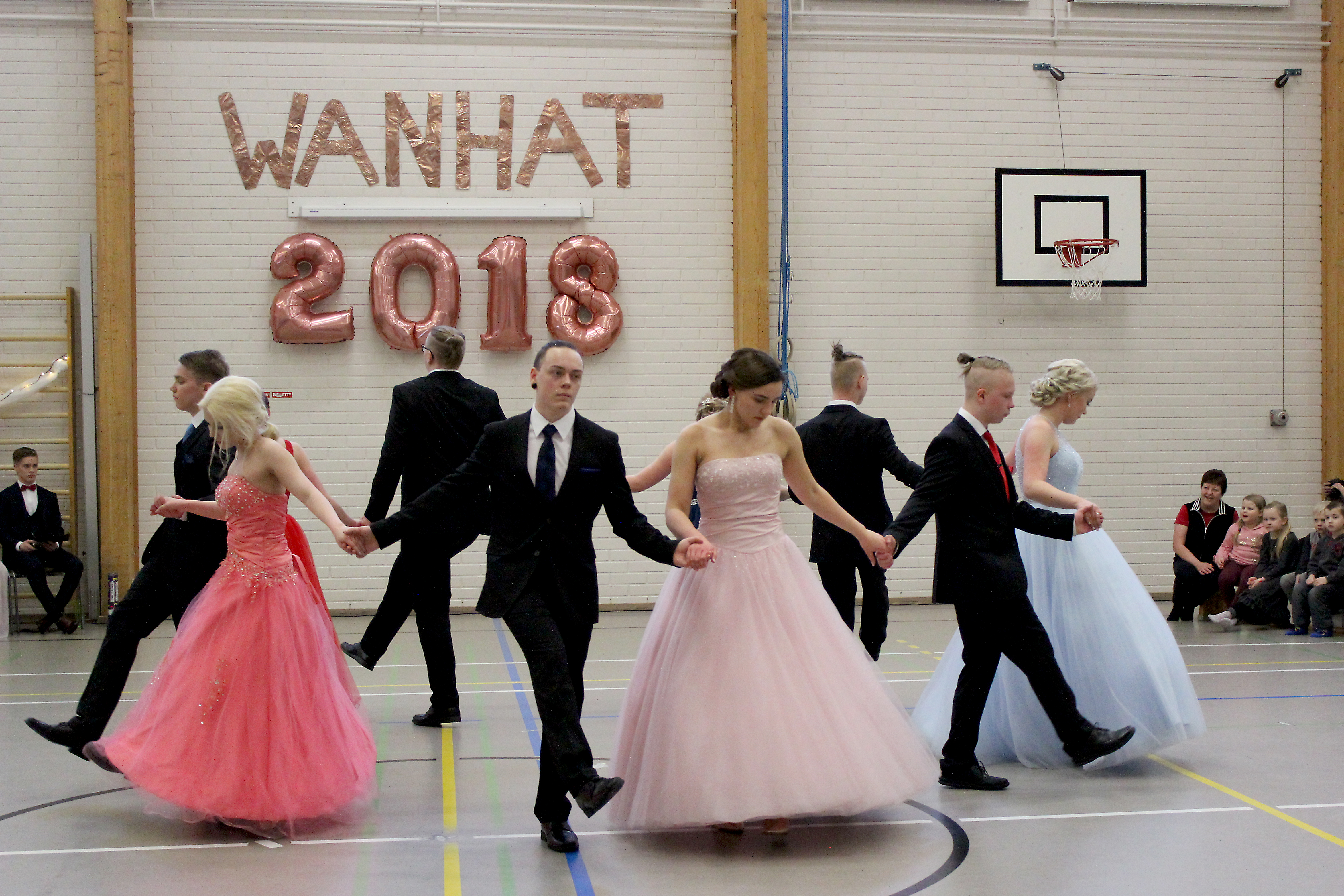 Vanhat tanssivat myös Siikajoella.