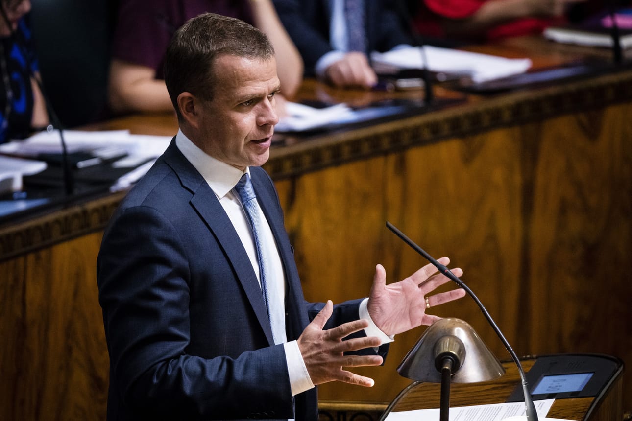 Valtiovarainministeri Petteri Orpo iloitsi viimeksi tämän viikon budjettikeskustelussa parantuneista työllisyysluvuista.