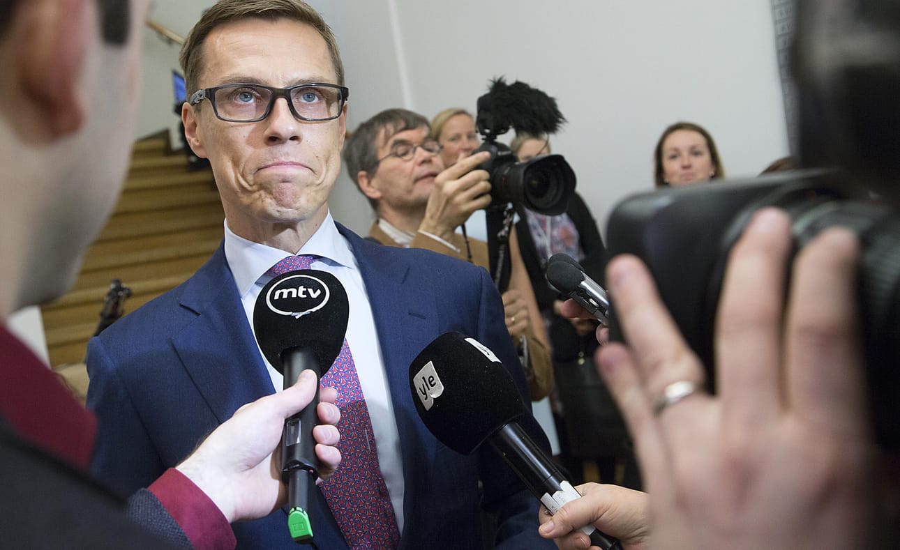Eduskunta. Täysistunto. Kuvassa ministeri Alexander Stubb. Kansanedustajat. Helsinki 09.Helmikuu 2016. COM.PIC / MAURI RATILAINEN