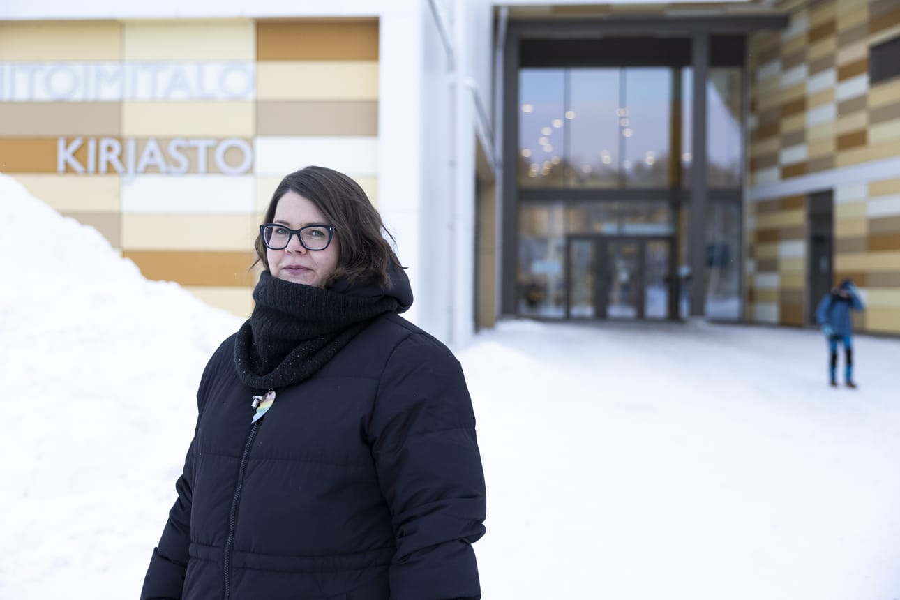 Kun nuorisotila ja kirjasto ovat koulun yhteydessä Kastellin monitoimitalossa, lasten on ollut helppo mennä niihin, Mari Manninen sanoo. Vanhemman näkökulmasta on ollut huojentavaa tietää, missä jälkikasvu viettää aikaansa koulupäivien jälkeen.