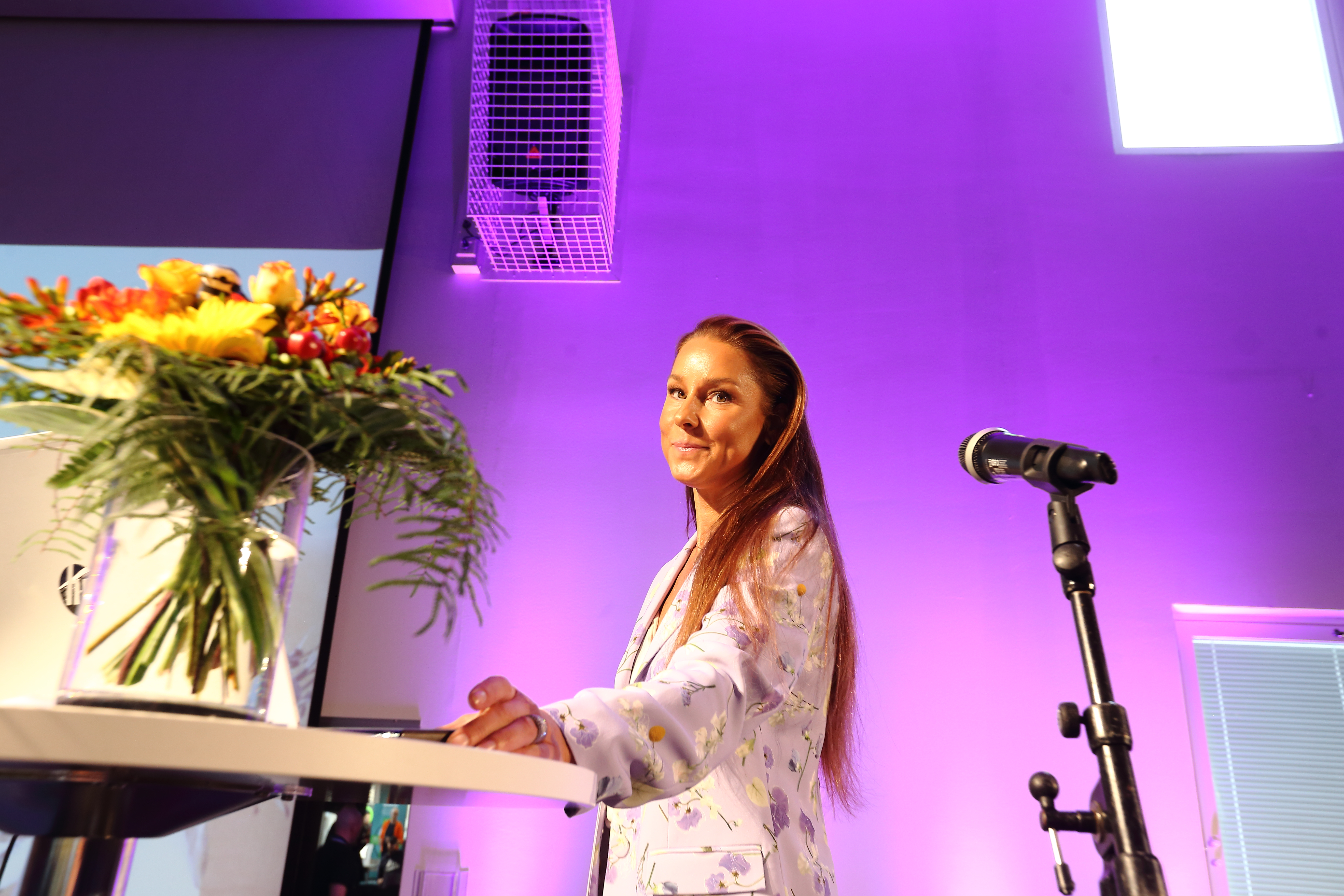Karita Tykkä: "Jokainen on itsensä asiantuntija" – katso kuvia Siikajoen Hyvinvointimessuilta
