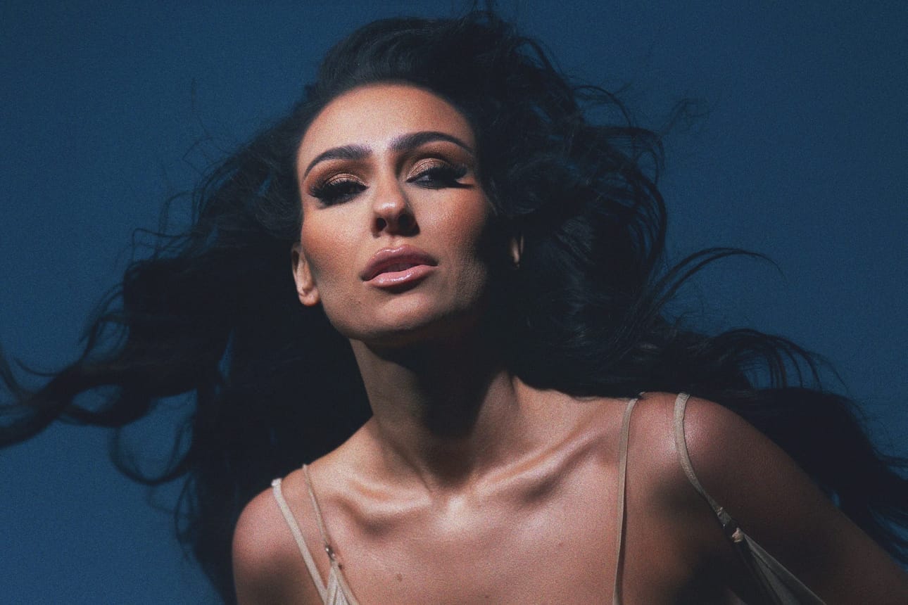 Sara Siipola on yksi Supersunnuntain artisteja. Kyseessä on uusi kesätapahtuma Seinäjoella.