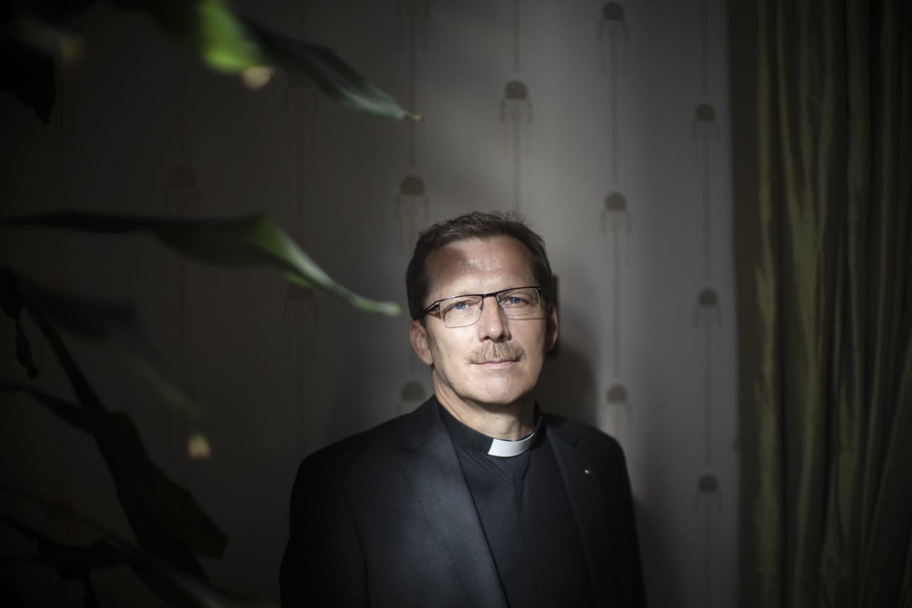 Oulun hiippakunnan uusi piispa Jukka Keskitalo vihitään virkaansa 11. marraskuuta.