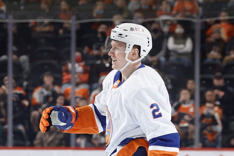 Puolustaja Robin Salo avasi maalitilinsä NHL:ssä.