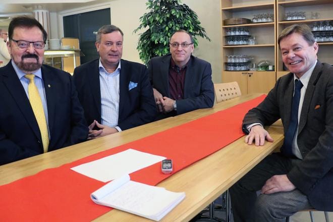 Pauli Ojala, Kjell Skoglund, Matti Sepponen ja Markku Sirviö (oik.) pitävät Ruotsin markkinoita sopivina suomalaisille. KUVA: JORMA HAVULA