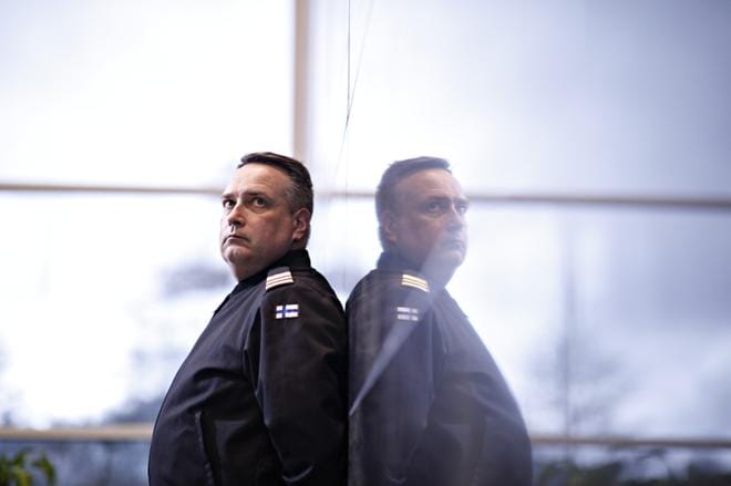 Puolustusvoimien kyberyksikön toiminta on hyvin salamyhkäistä. Everstiluutnantti Harry Kantola toimii kyberosaston osastopäällikkönä johtamisjärjestelmäkeskuksessa Jyväskylässä. KUVA: Petteri Kivimäki