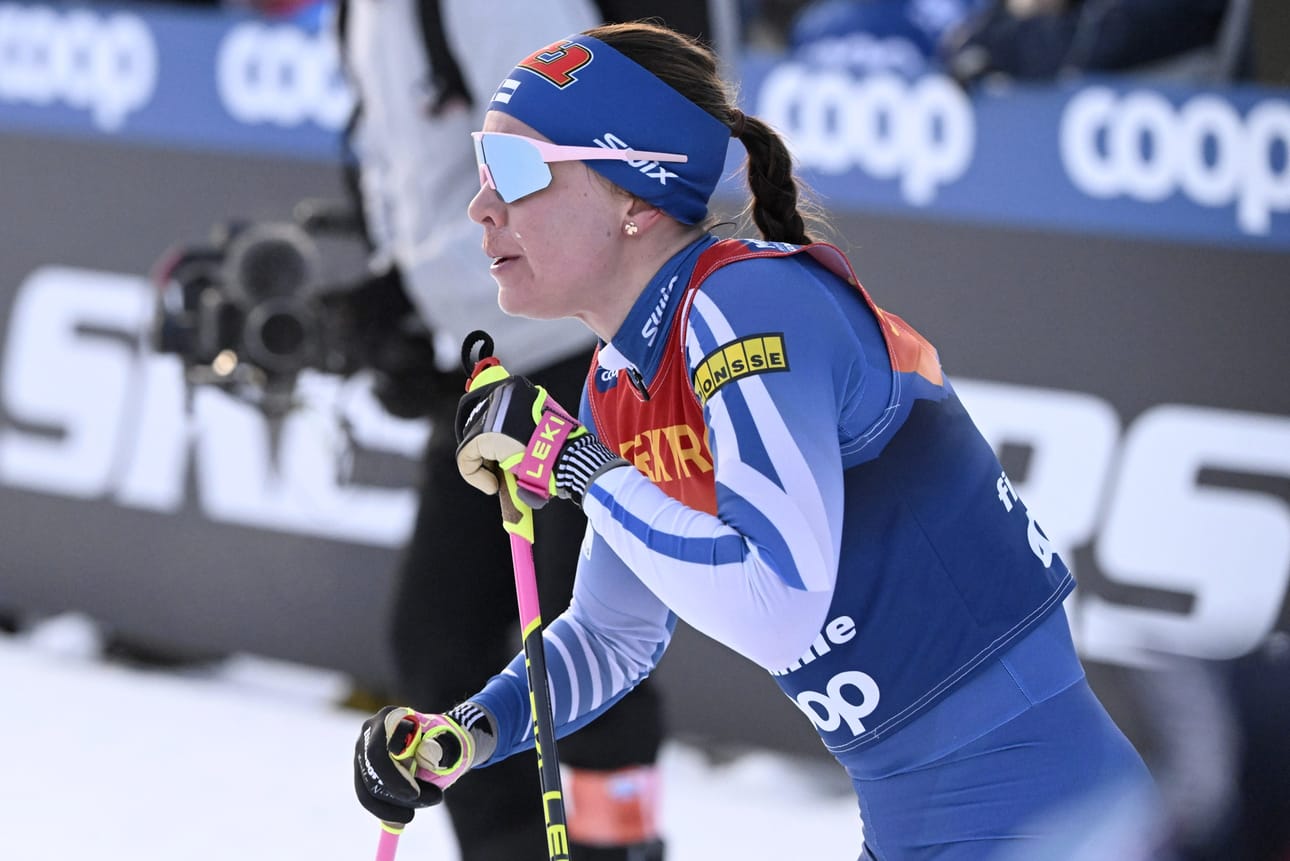 Niskanen jäi 43 sekuntia 10 kilometrin väliaikalähdön voittaneesta Yhdysvaltain Jessie Digginsistä. Kuva Val di Fiemmestä tammikuun alusta. LEHTIKUVA / EMMI KORHONEN
