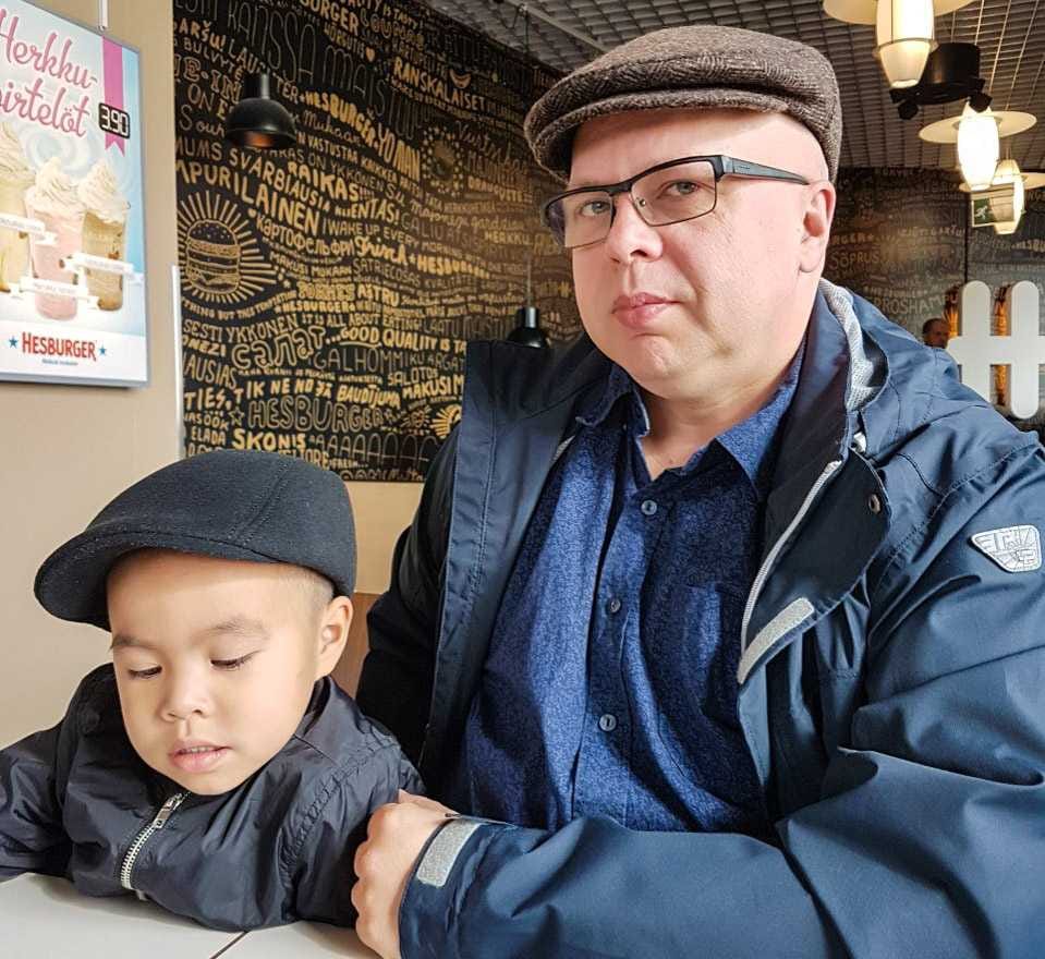 Paljasjalkalainen kemiläinen, Jäärni Metalli Oy:n yrittäjä Tuomo Jäärni on tyytyväinen uuteen johtoryhmään, jossa kaikki ovat erittäin motivoituneita työskentelemään Lapin elinvoimaisuuden puolesta. ”Tämän päälle kun ynnätään vielä aktiivinen hallitus, huiput toimihenkilöt ja jäsenistö, niin meillä on todella vahva rintama ajamassa yrittäjien edellytyksiä toimia Lapissa,” Jäärni kehaisee.