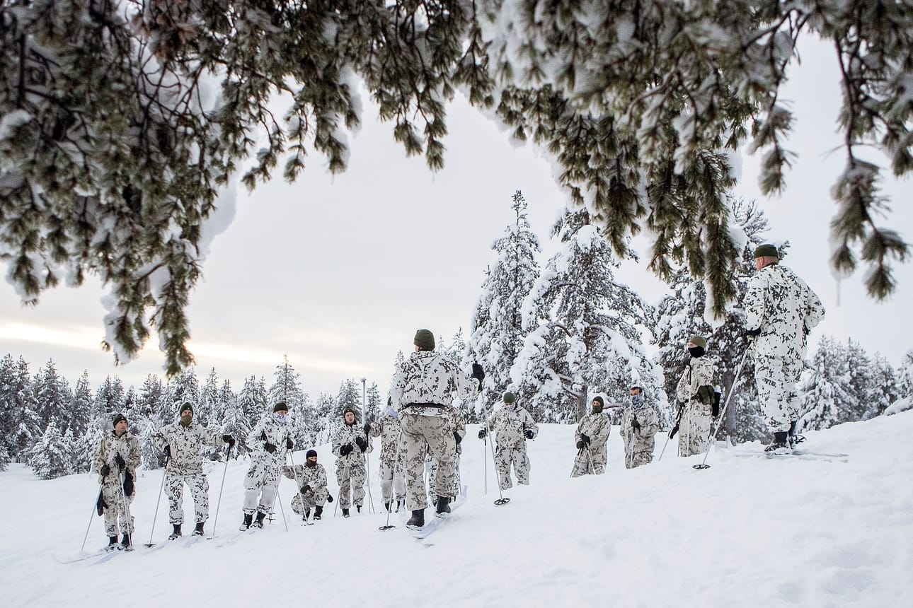 Sodankylässä odotetaan innolla uusien joukkojen tuloa harjoittelemaan. Arkistokuva jääkäriprikaatin talvisodankäynnin kurssilta Sodankylästä.