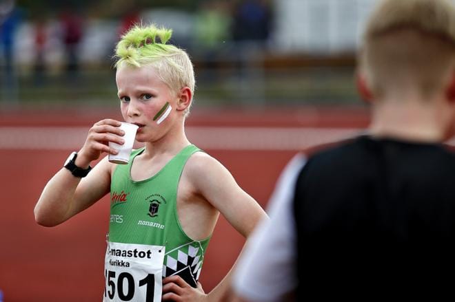 Leevi Kiukkonen osallistui syyskuussa Kurikan SM-maastojen ohessa kisattuihin lasten Flying Finn -kisoihin. ARKISTOKUVA: TOMI KOSONEN