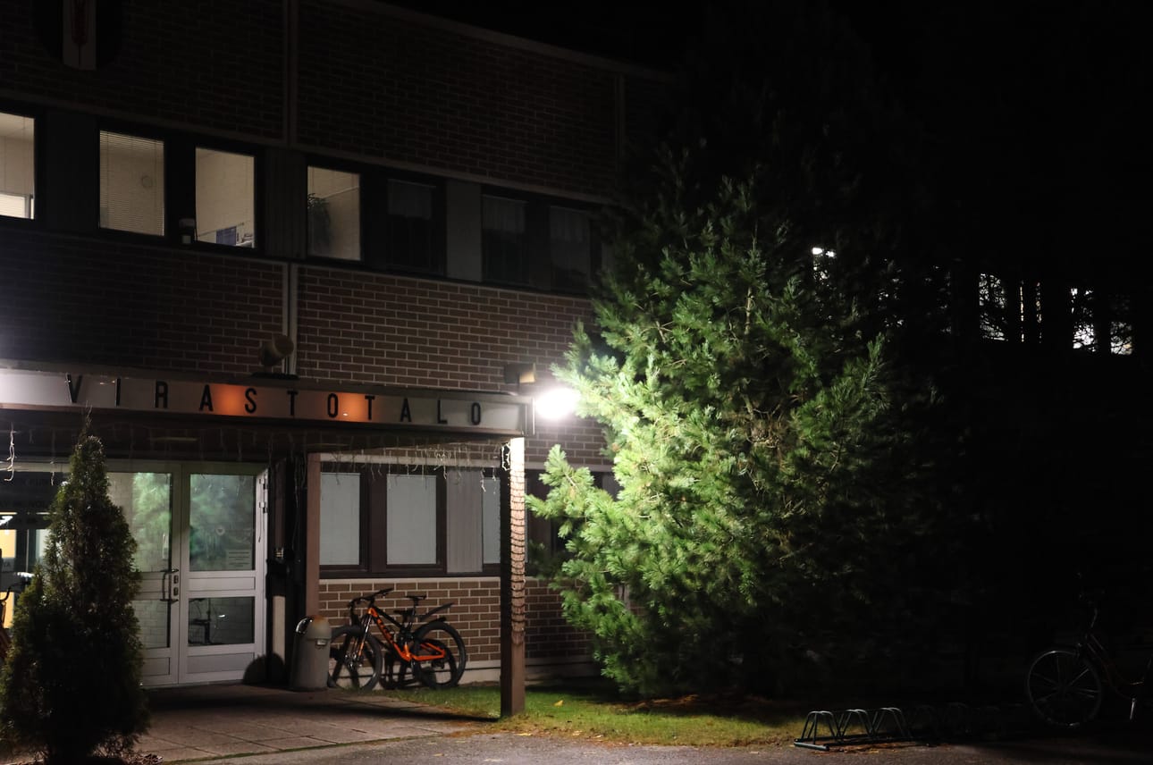 Isojoen virastotalossa on luvassa jatkossa entistä enemmän iltakokouksia, sillä tekninen lautakunta aiotaan perustaa uudestaan. Arkistokuva.