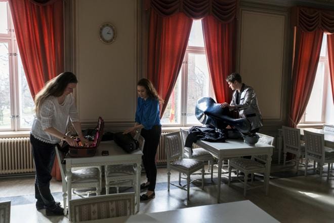 Seitsemästä sisaruksesta kuusi on valmistunut musiikin ammattilaiseksi. Alttoviulisti Nana Raitaluoto, viulisti Liisa Makkonen ja sellisti Jussi Makkonen ovat perheen esiintyvät taiteilijat. KUVA: Jarno Pellinen