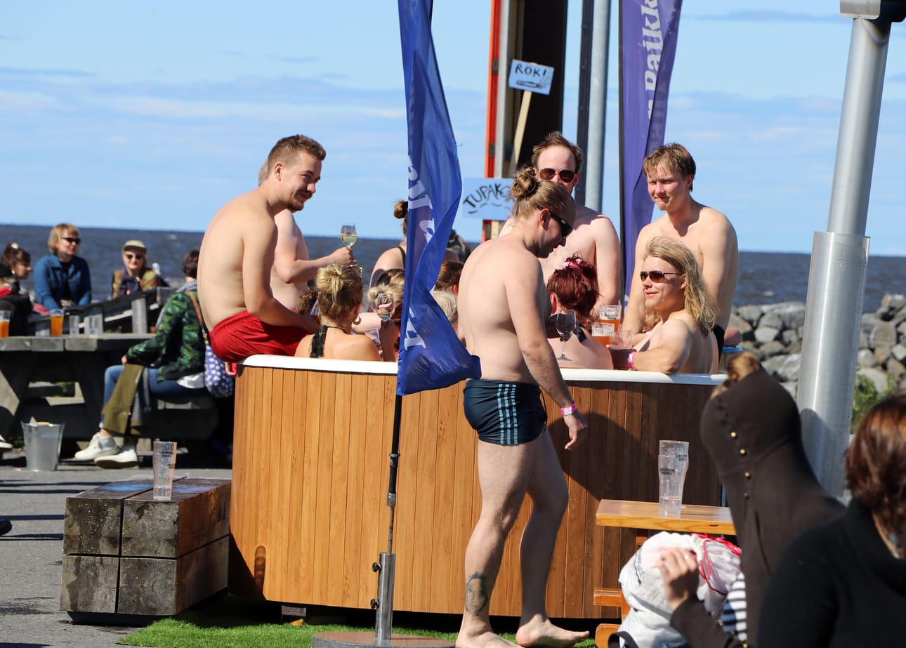 Sauna ja palju -yhdistelmä oli suuressa suosiossa koko tapahtuman ajan.