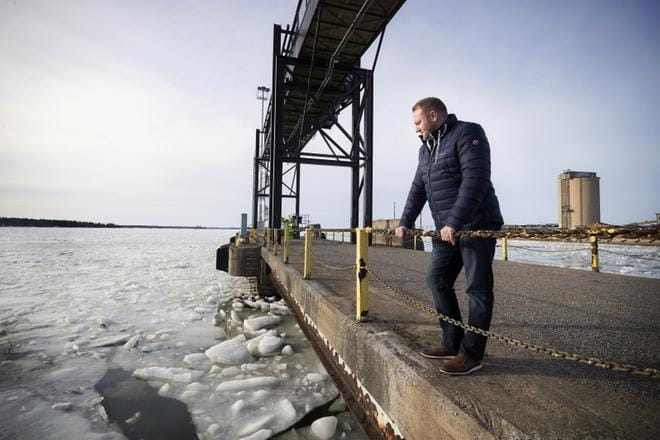 Visit Vaasan toimitusjohtaja Max Jansson on tyytyväinen. Kova työ risteilyvierailujen saamiseksi Vaasan satamaan tuo tulosta. KUVA: JARNO PELLINEN