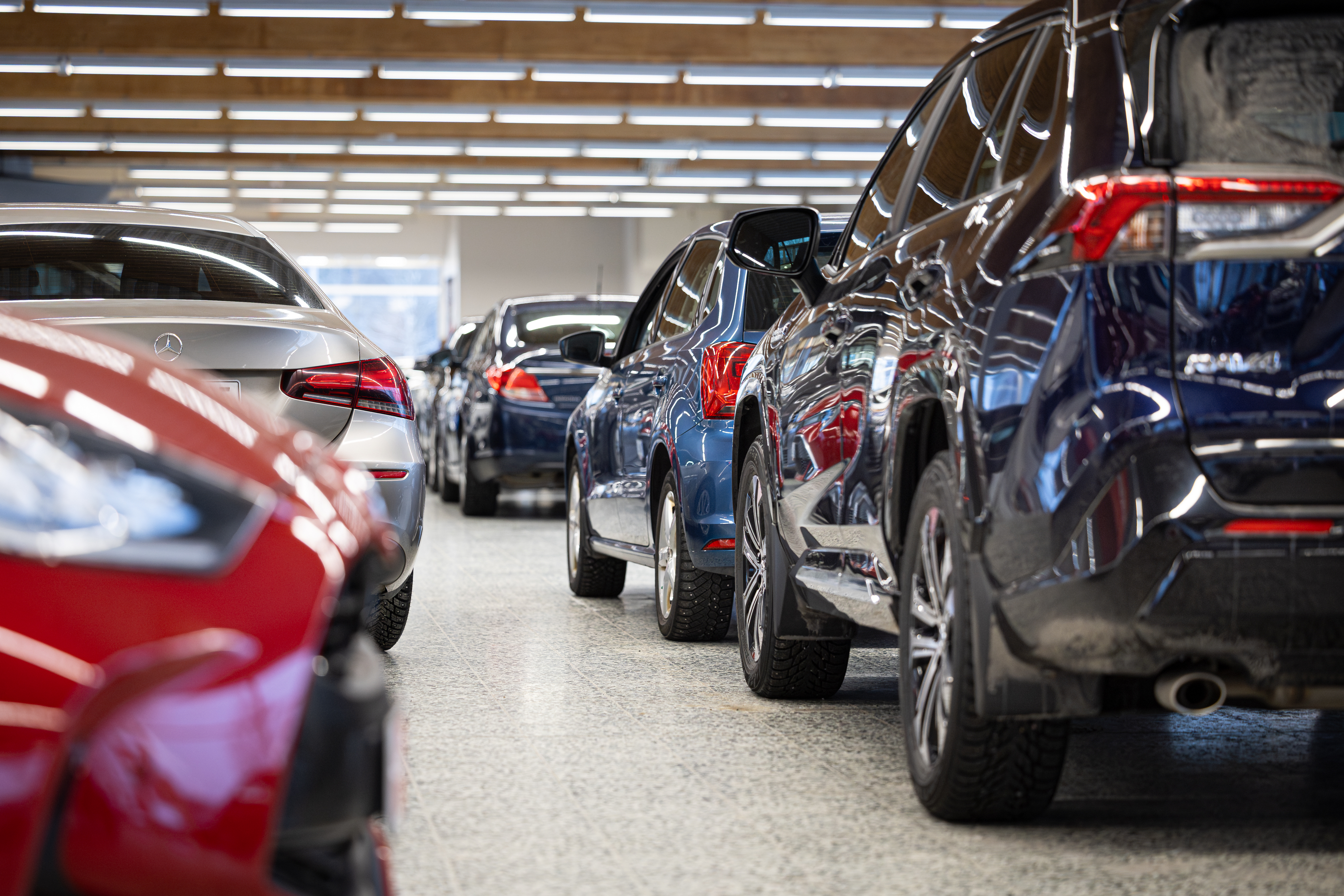 Moottori-lehti: Autokauppaketju J. Rinta-Jouppi viranomaistutkinnan kohteena