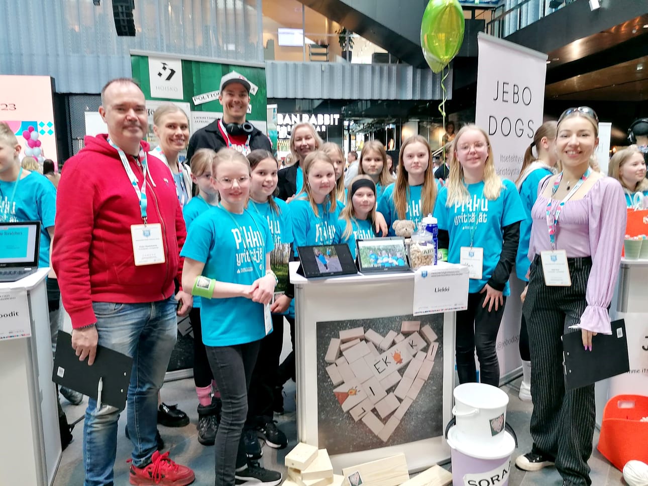 Tuomareina toimivat Peter Vesterbacka, Noora Fagerström, Pekka Hyysalo ja Nelli Orel.