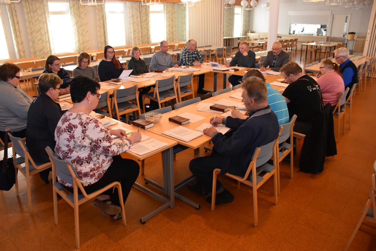 Posion seurakunnan kirkkovaltuusto hyväksyi kokouksen isoimpina asioina viime vuoden toimintakertomuksen ja tilinpäätöksen.