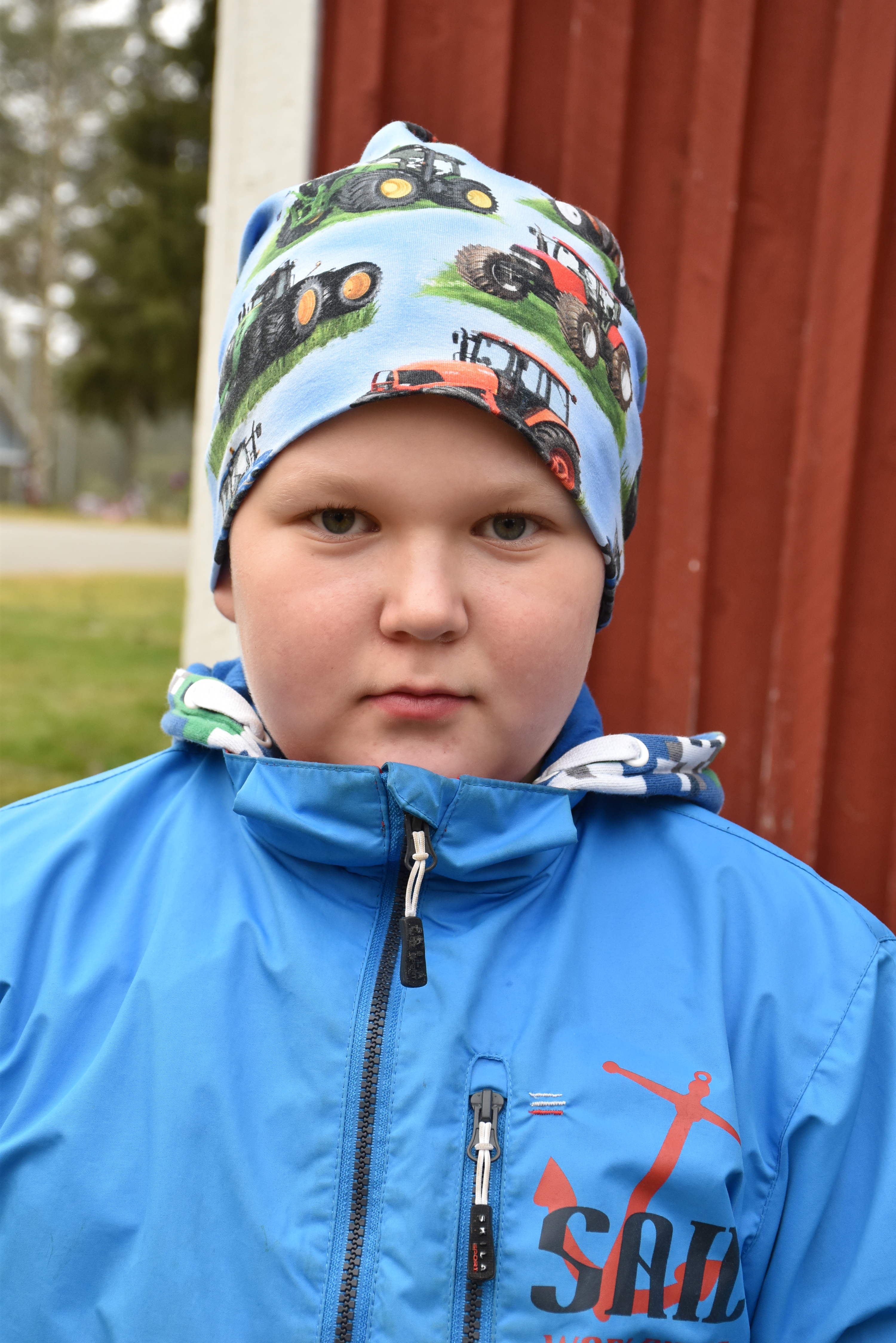 1. Papan kanssa käyn ongella ja ajamassa veneellä.
2. Paras muisto isovanhemmista on se, että he auttavat.
3. Kaikkea kivaa.
4. Jos lapsi sairastuu, he auttavat ja hoitavat.
Matias Tuovila