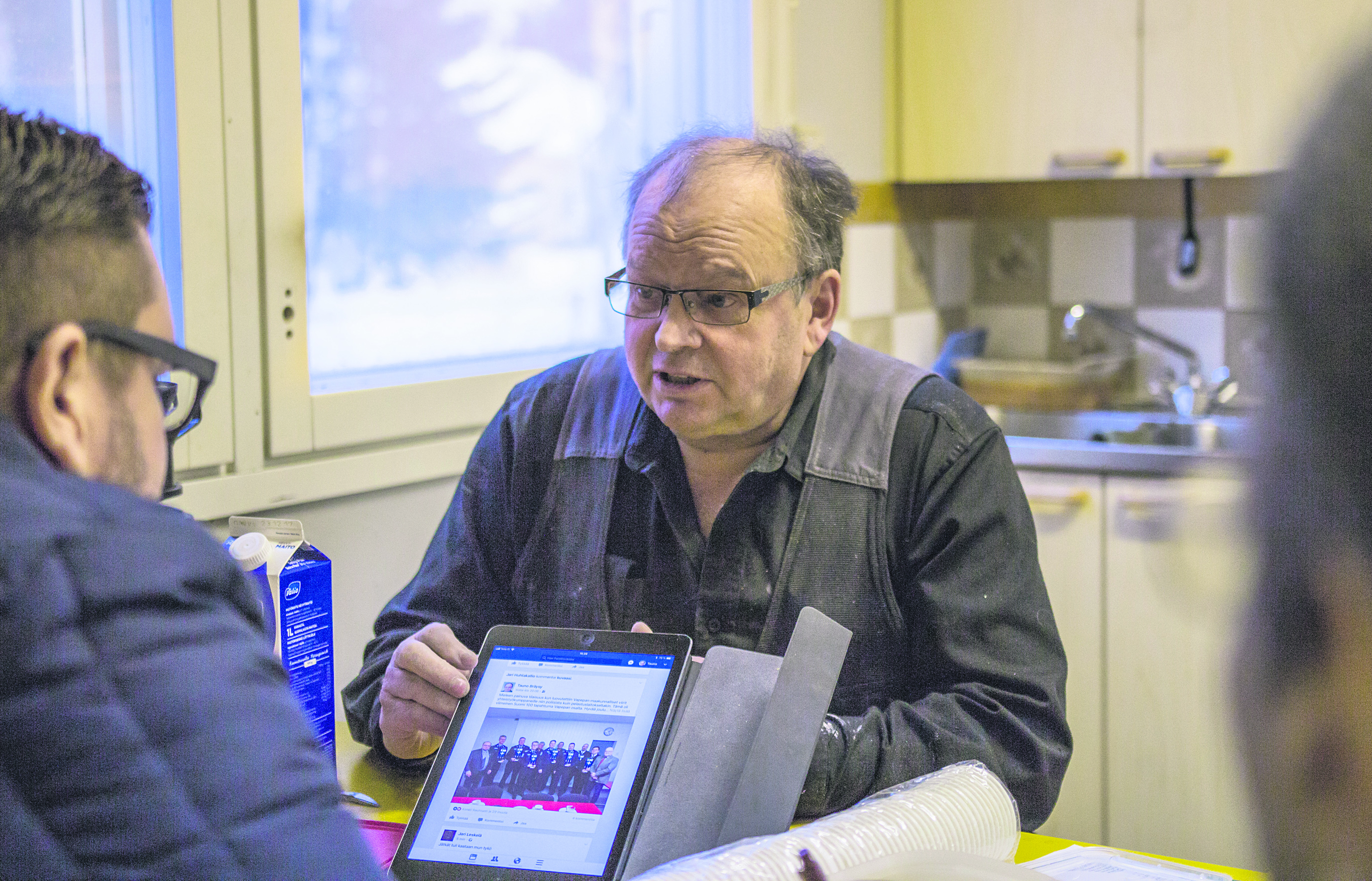 Tauno Bräysy riittää muistoja vapaaehtoisesta pelastuspalvelusta.
