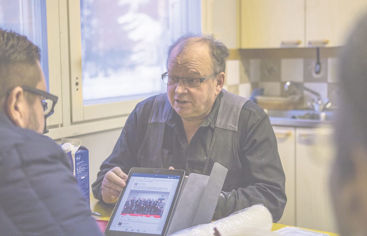 Tauno Bräysy riittää muistoja vapaaehtoisesta pelastuspalvelusta.