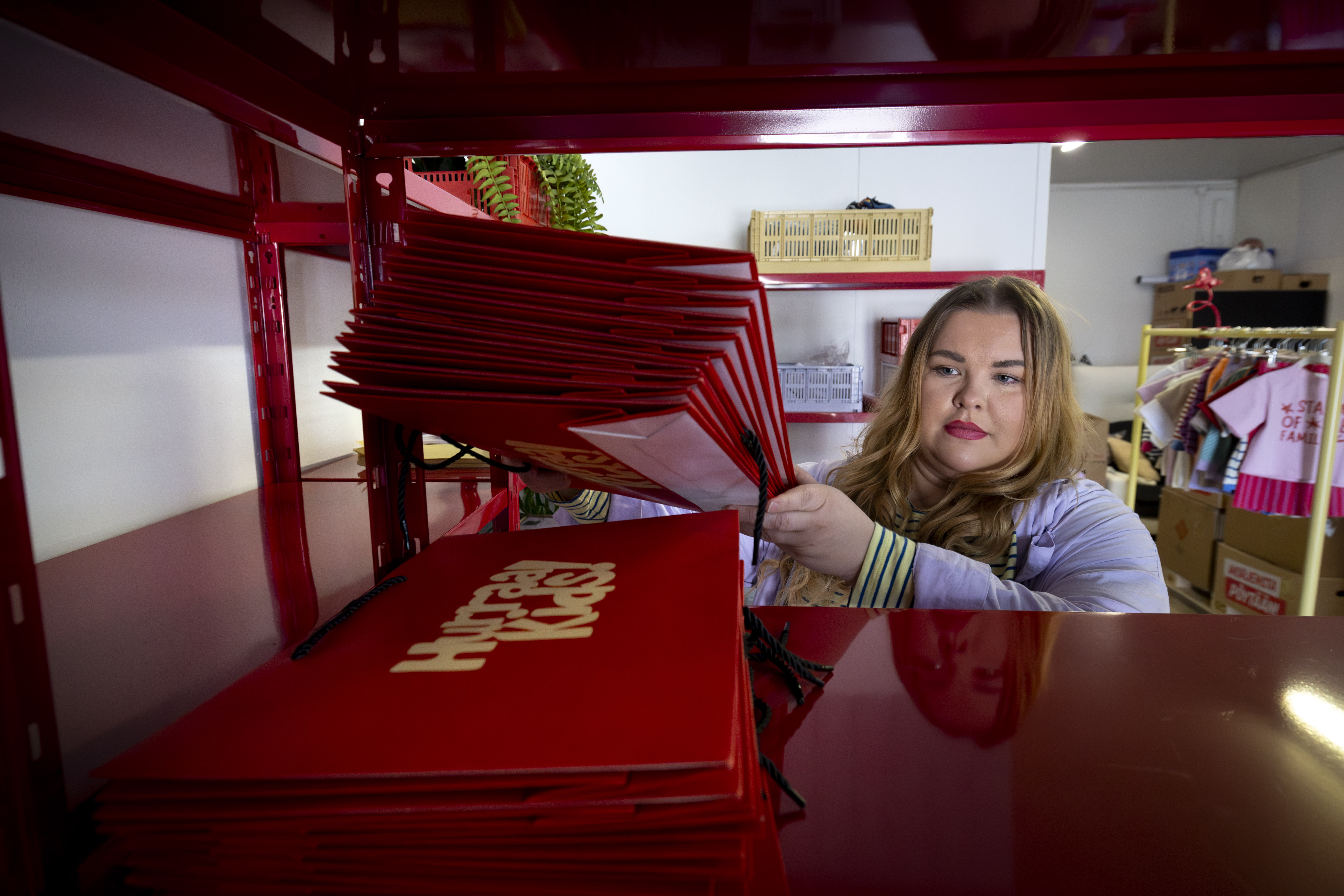 Hanna Mulari irtisanoutui, muutti uuteen kaupunkiin ja hyppäsi yrittäjäksi – "Tämä kortti oli pakko katsoa"