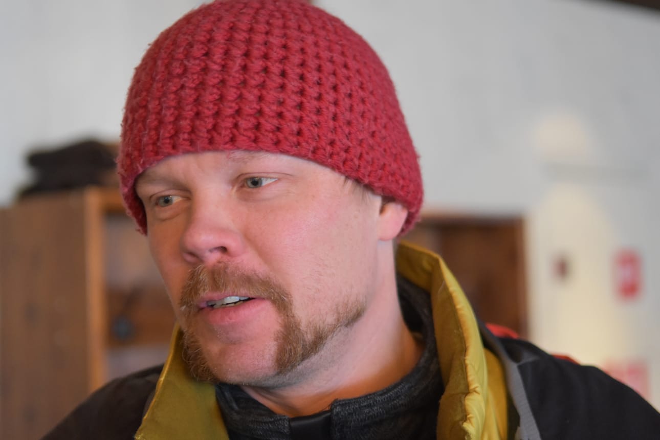 Kyläpäällikkö Harri Niskasella piti kiirettä viikonloppuna. Kaikki saatiin ajoissa valmiiksi.