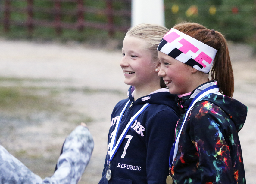 Yhteiskuvassa.