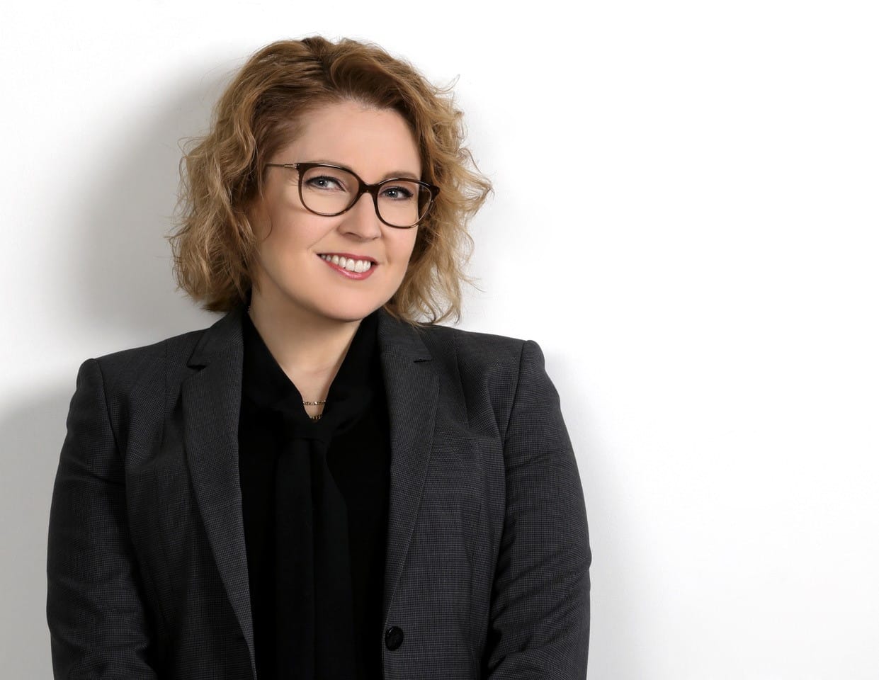 Tanja Matikainen toimii Suomen Yrittäjissä kunta- ja elinkeinopäällikkönä.