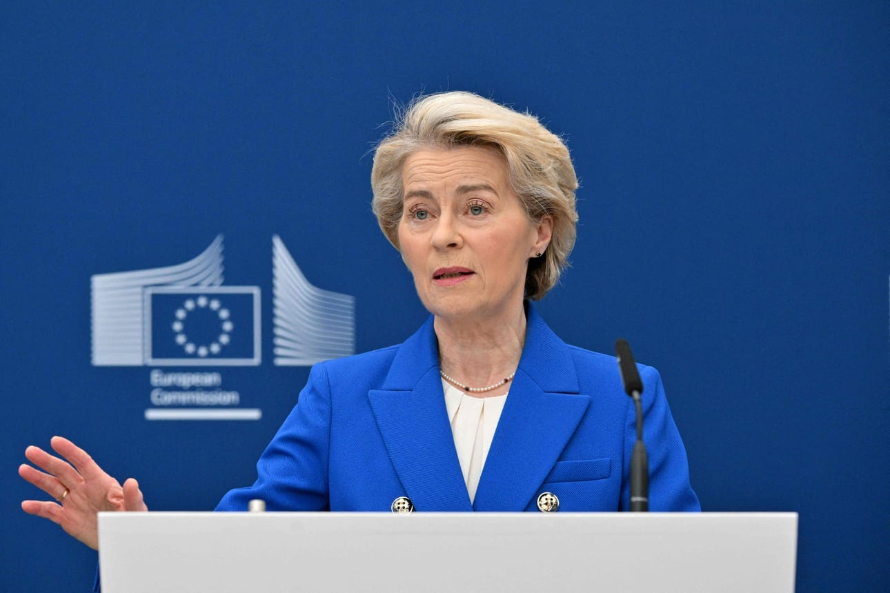 Euroopan komission puheenjohtaja Ursula Von der Leyen kertoi tänään viiden kohdan suunnitelmastaan siihen, miten EU:n puolustusta voidaan vahvistaa. LEHTIKUVA/AFP