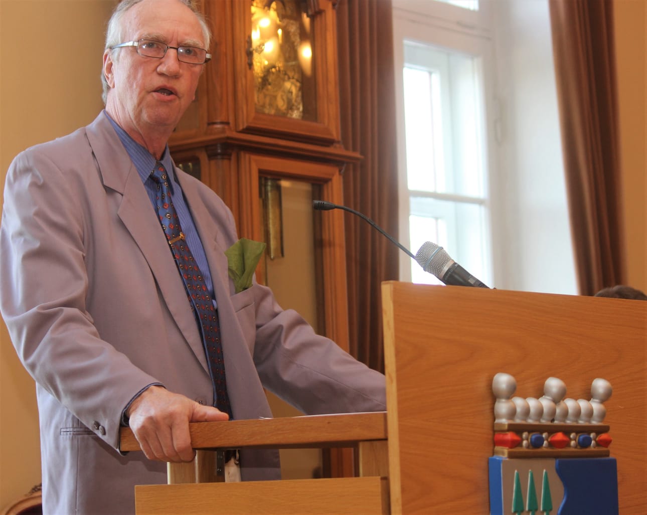 Pekka Eränen pyysi maanantain valtuustossa Kristiinan kaupunginjohtajaa kertomaan Karhusaaren maakaupoista.