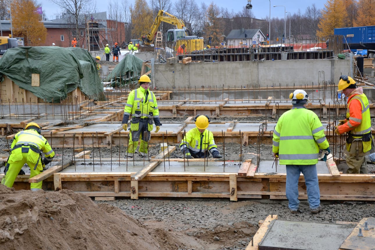 Nuottatie 2:een Kuusamon keskustassa rakennetaan parhaillaan kahta kerrostaloa.
